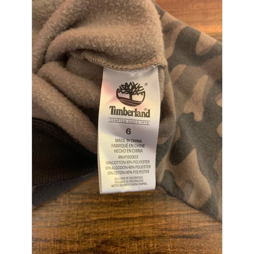 TIMBERLAND Boy’s Camo Kangaroo Pouch Hoodie / Size: 6 - Picture 5 of 8